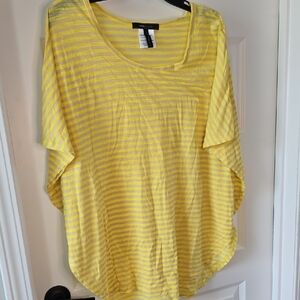 BCBGMaxAzria Yellow and White Boxy Short Sleeve Blouse